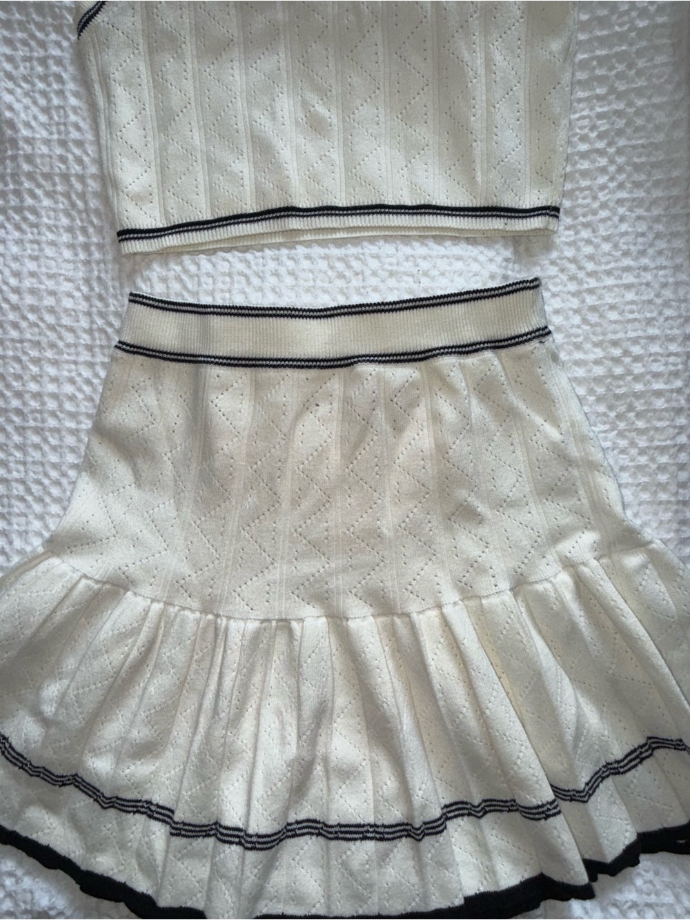 Matching Set - Picture 3 of 3